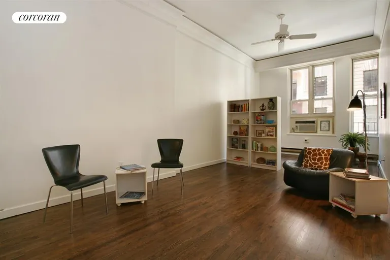 New York City Real Estate | View 23 Waverly Place, 3G | Living Room | View 6