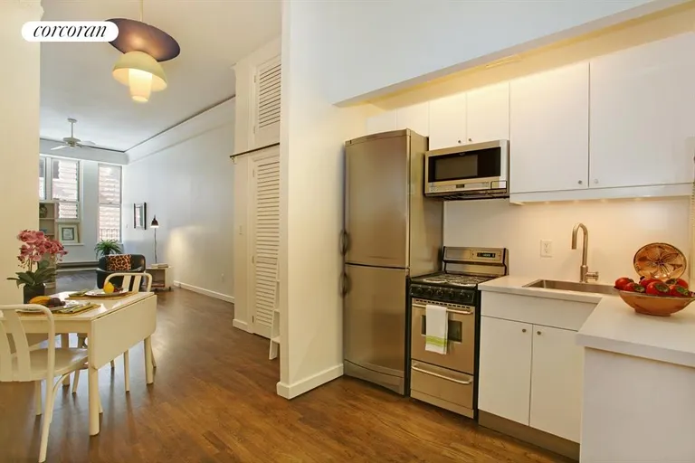 New York City Real Estate | View 23 Waverly Place, 3G | Kitchen | View 7