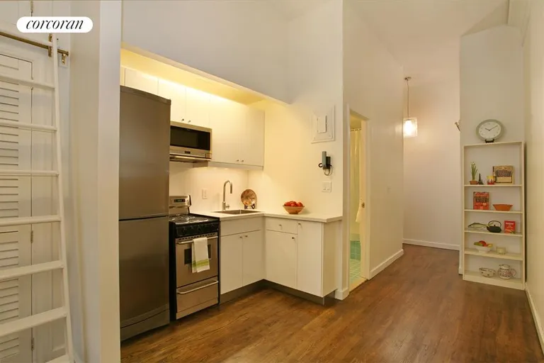 New York City Real Estate | View 23 Waverly Place, 3G | Kitchen | View 8