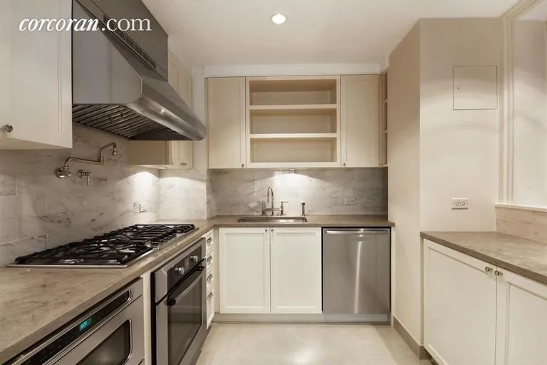 New York City Real Estate | View 845 West End Avenue, 6F | room 2 | View 3