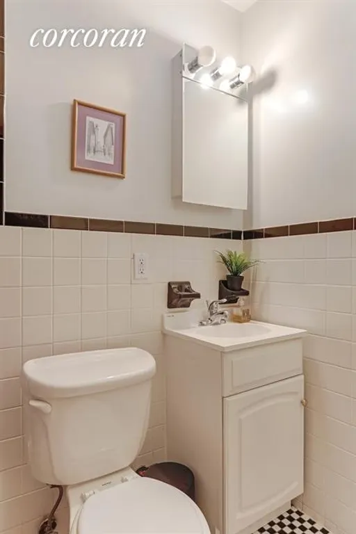 New York City Real Estate | View 30 West 71st Street, 3AB | Bathroom | View 4