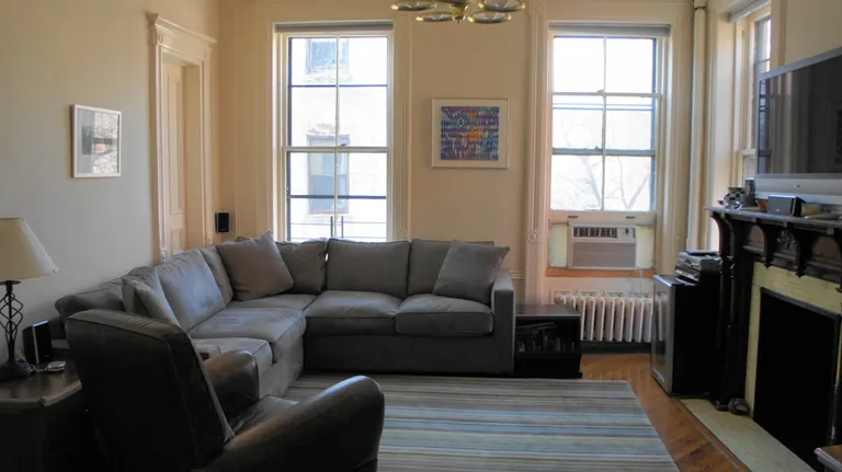 New York City Real Estate | View 28 8th Avenue, 2 | 2 Beds, 1 Bath | View 1