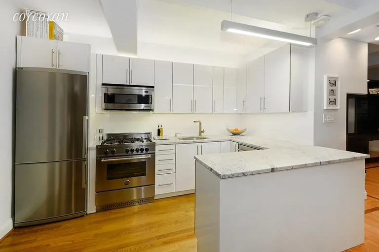 New York City Real Estate | View 2166 Broadway, 4F | room 4 | View 5