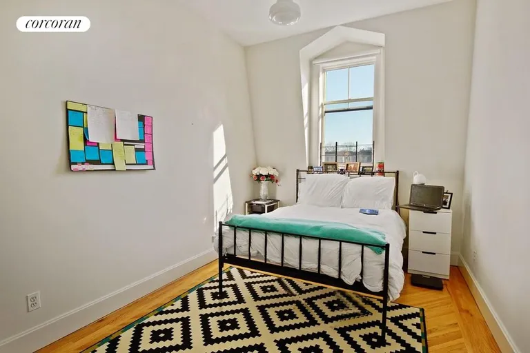 New York City Real Estate | View 41 Lincoln Place, UPPER TRIP | room 9 | View 10