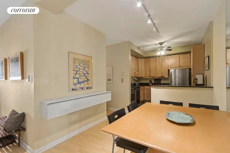 New York City Real Estate | View 101 West 81st Street, 402 | Dining Foyer and Kitchen | View 2