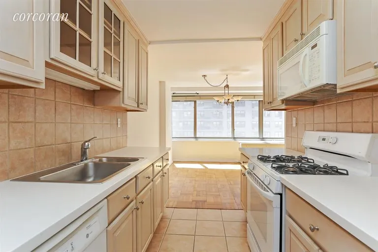 New York City Real Estate | View 315 West 70th Street, 9L | Kitchen | View 8