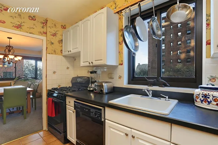 New York City Real Estate | View 1725 York Avenue, 4C | Windowed Kitchen with Excellent Counter Space | View 5