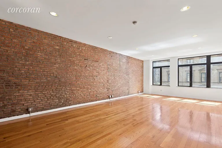 New York City Real Estate | View 168 Fifth Avenue, 402 | Great Room | View 5