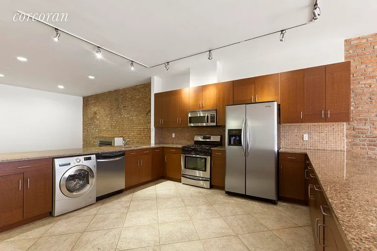 New York City Real Estate | View 168 Fifth Avenue, 402 | Oversized Chef's Kitchen | View 6