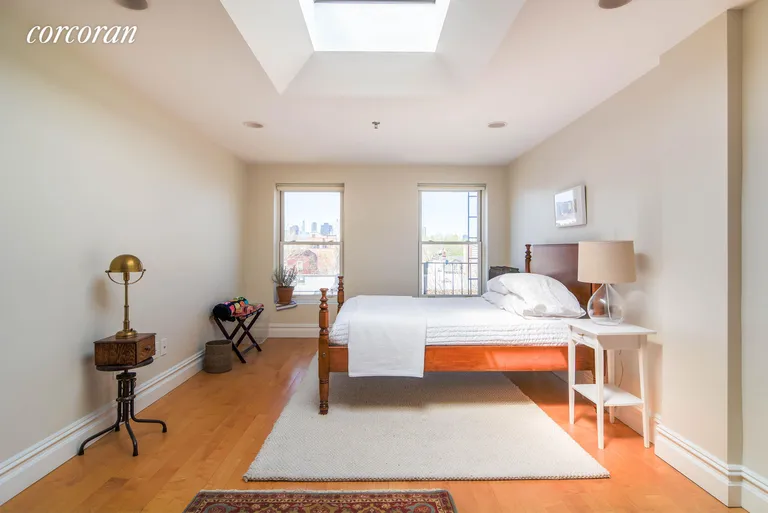 New York City Real Estate | View 143 Kent Street, 3 | room 1 | View 2
