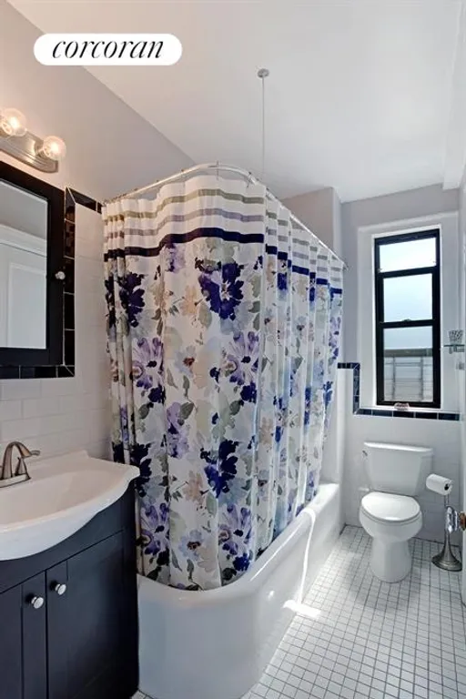 New York City Real Estate | View 220 West 93rd Street, 12C | Windowed full bathroom with vanity | View 6