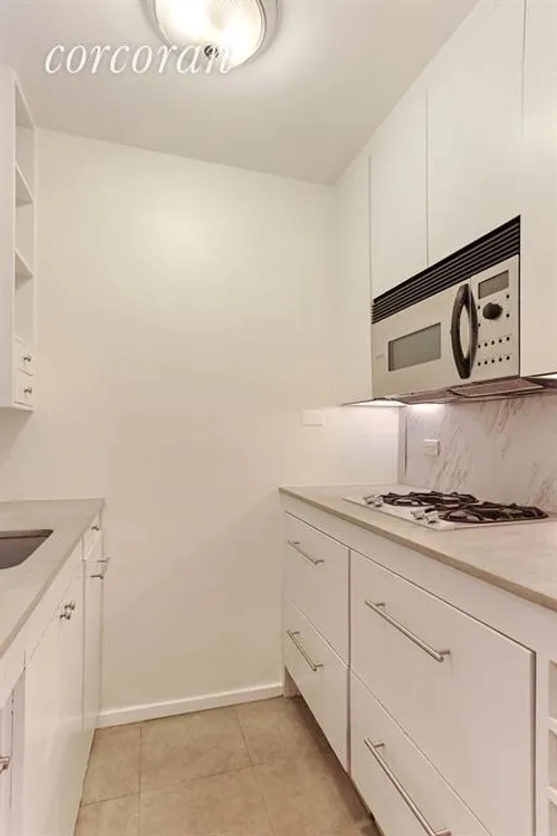 New York City Real Estate | View 162 West 56th Street, 902 | Kitchen | View 2