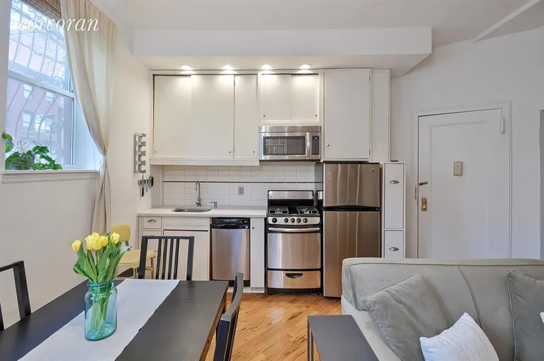 New York City Real Estate | View 256 Bergen Street, 1F | Kitchen | View 2