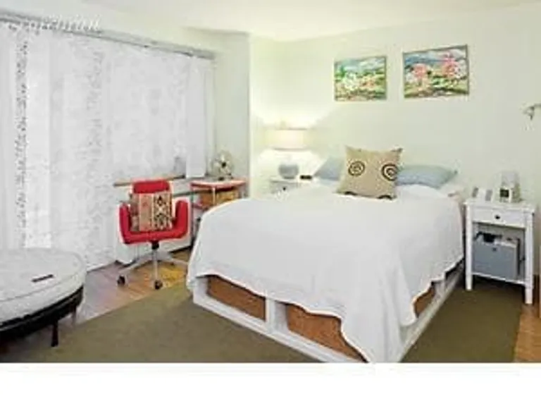 New York City Real Estate | View 45 East 25th Street, 18D | Model Apartment Shown | View 3