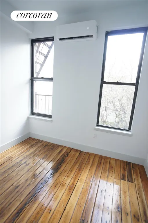New York City Real Estate | View 128 Boerum Street, 2R | room 4 | View 5