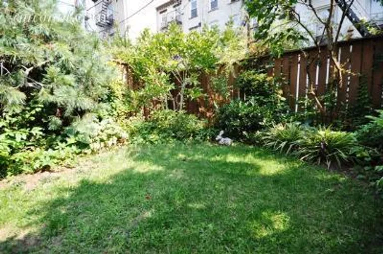 New York City Real Estate | View 15 Cheever Place, GARDEN | room 6 | View 7