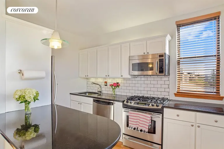 New York City Real Estate | View 231 15th Street, 5A | 2 Beds, 2 Baths | View 1