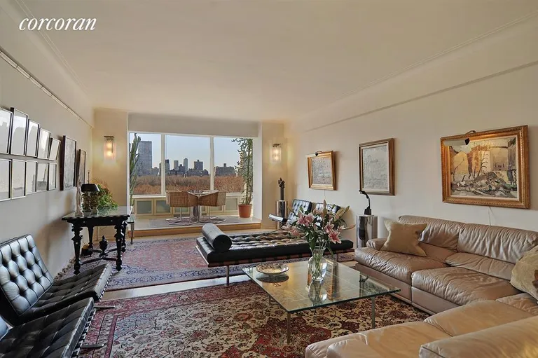 New York City Real Estate | View 860 Fifth Avenue, 11C | 2 Beds, 2 Baths | View 1