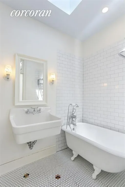 New York City Real Estate | View 112 Saint James Place, 2 | Bathroom | View 19