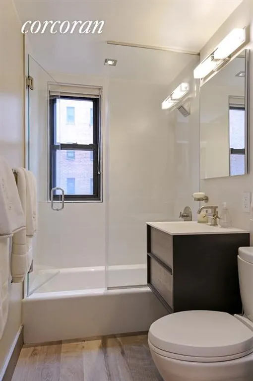 New York City Real Estate | View 2 Tudor City Place, 7BS | Bathroom | View 6