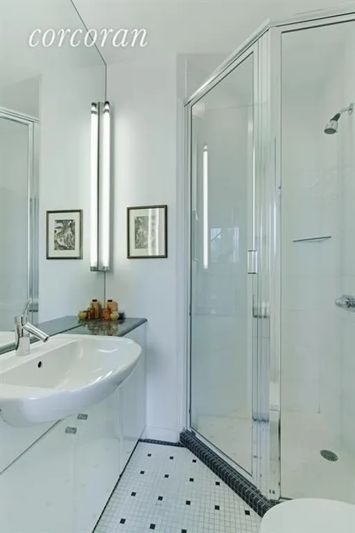 New York City Real Estate | View 11 East 22nd Street, 7TH FL | 2nd Bedroom En Suite Bathroom | View 10