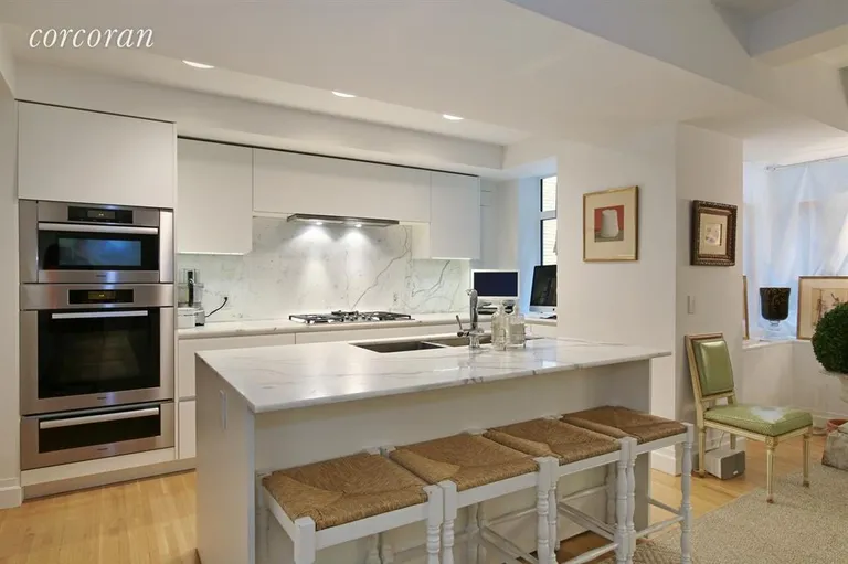 New York City Real Estate | View 737 Park Avenue, 7G | Kitchen | View 2