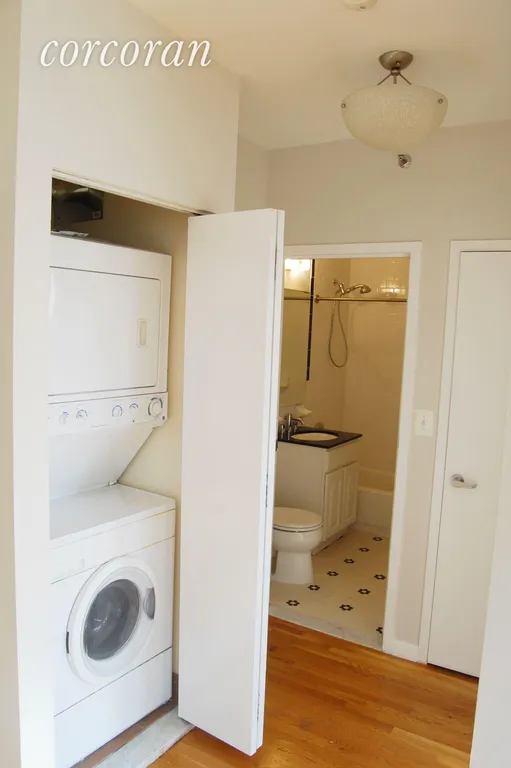 New York City Real Estate | View 420 Classon Avenue, 2A | Washer/Dryer in Unit | View 8