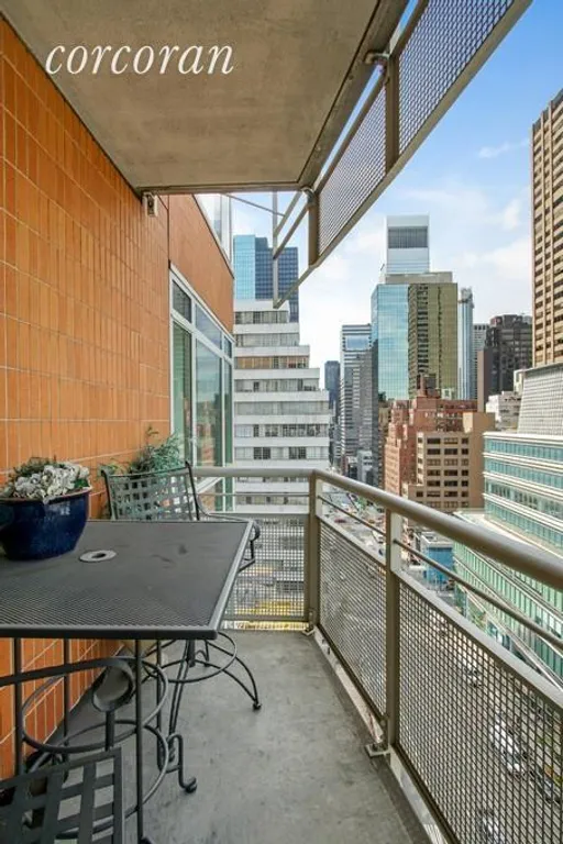 New York City Real Estate | View 205 East 59th Street, 14B | room 5 | View 6