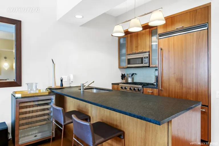 New York City Real Estate | View 205 East 59th Street, 14B | room 2 | View 3