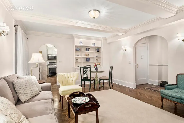 New York City Real Estate | View 1230 Park Avenue, 4B | 02 Living Room | View 2
