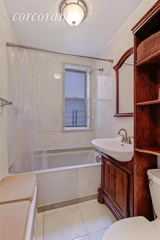 New York City Real Estate | View 507 West 111th Street, 32 | Bathroom | View 5