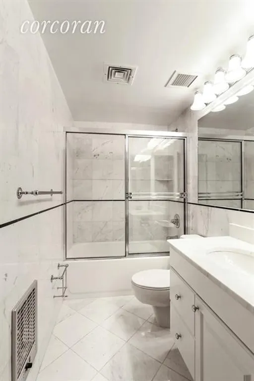 New York City Real Estate | View 25 Murray Street, 2K | Bathroom | View 7