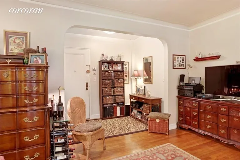 New York City Real Estate | View 420 Central Park West, 3A | Entry foyer | View 3
