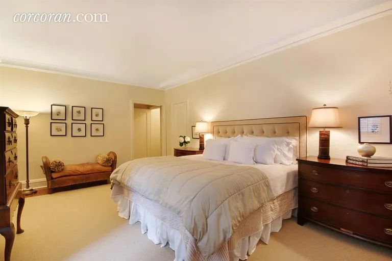 New York City Real Estate | View 1035 Fifth Avenue, 2D | Oversized, Corner, Master Bedroom Suite | View 7