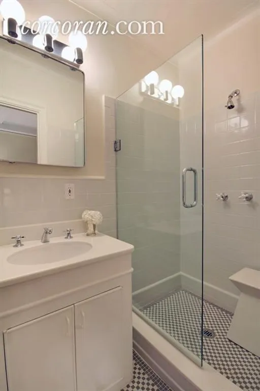 New York City Real Estate | View 1035 Fifth Avenue, 2D | Windowed Bathroom with Stall Shower | View 8