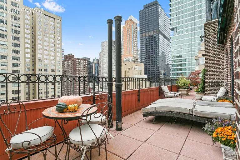 New York City Real Estate | View 1035 Fifth Avenue, 2D | 2 | View 11