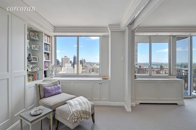 New York City Real Estate | View 515 East 79th Street, 31C | Bedroom | View 4
