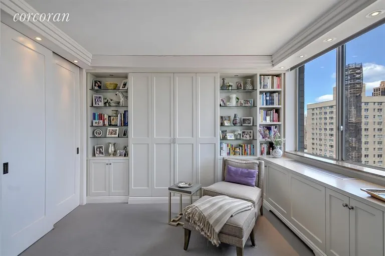 New York City Real Estate | View 515 East 79th Street, 31C | Bedroom | View 5