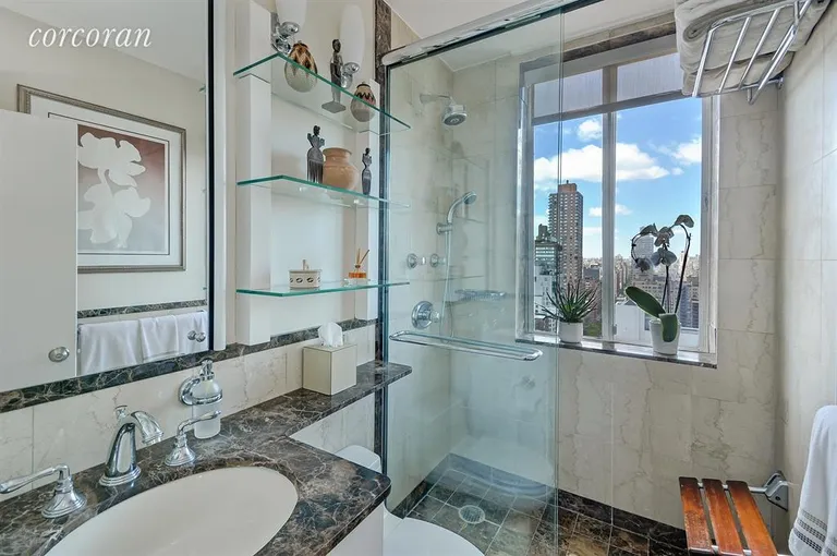 New York City Real Estate | View 515 East 79th Street, 31C | Bathroom | View 7
