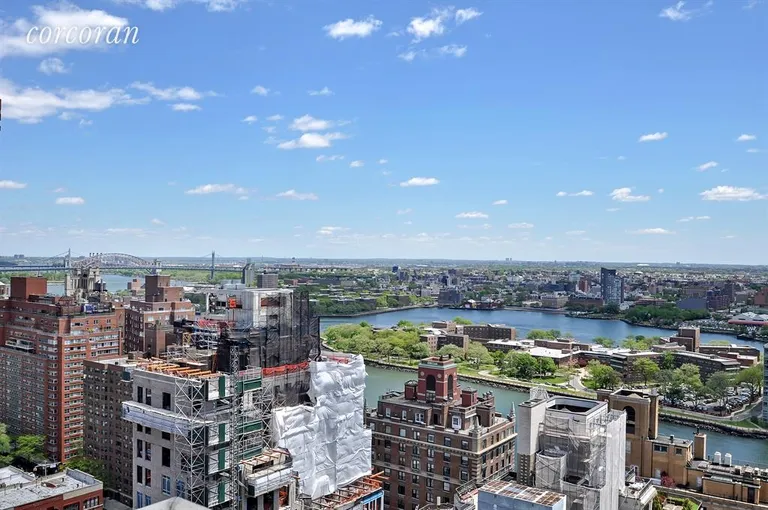 New York City Real Estate | View 515 East 79th Street, 31C | View | View 9
