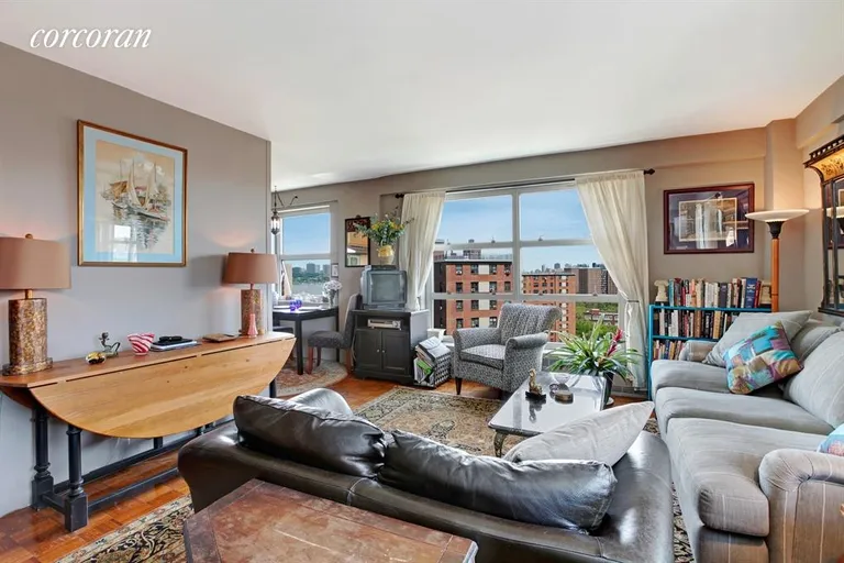 New York City Real Estate | View 80 La Salle Street, 20C | Living Room / Dining Room | View 2