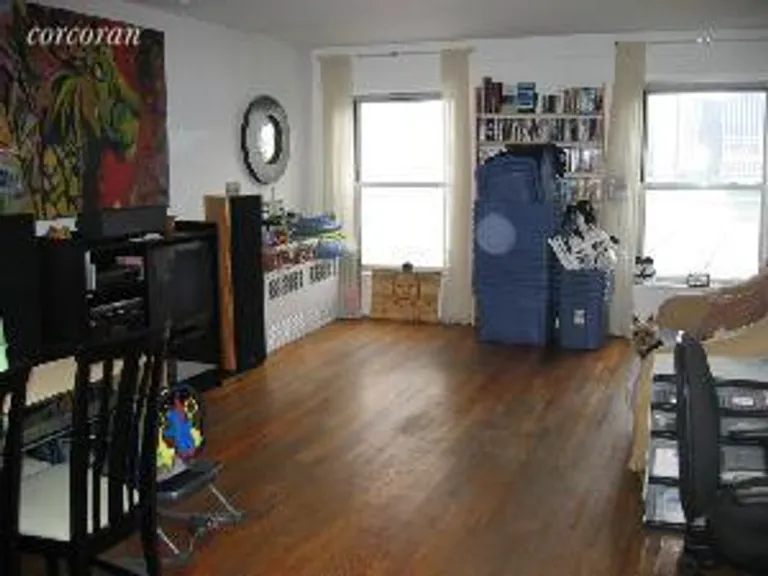 New York City Real Estate | View 144 Columbia Heights, Top Fl | room 6 | View 7