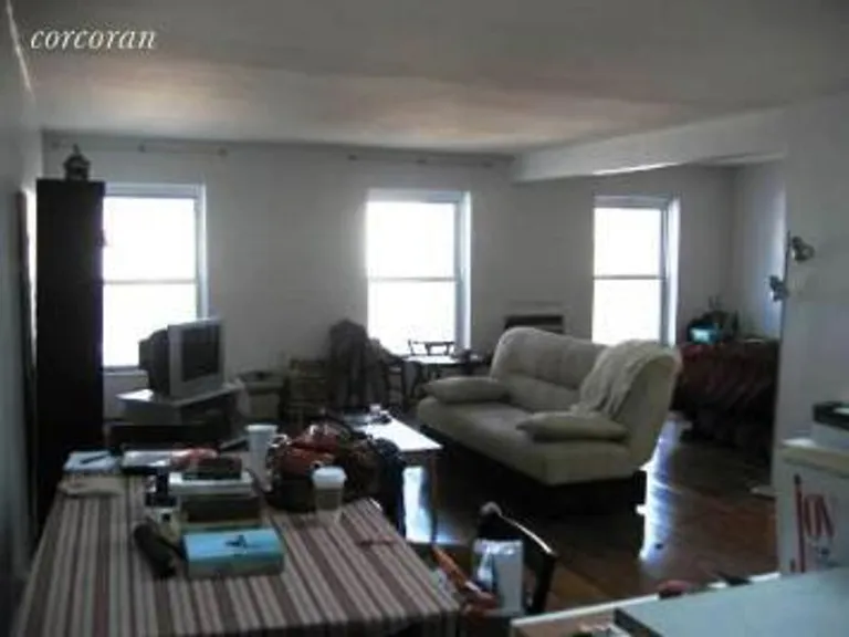 New York City Real Estate | View 144 Columbia Heights, 4R | room 1 | View 2
