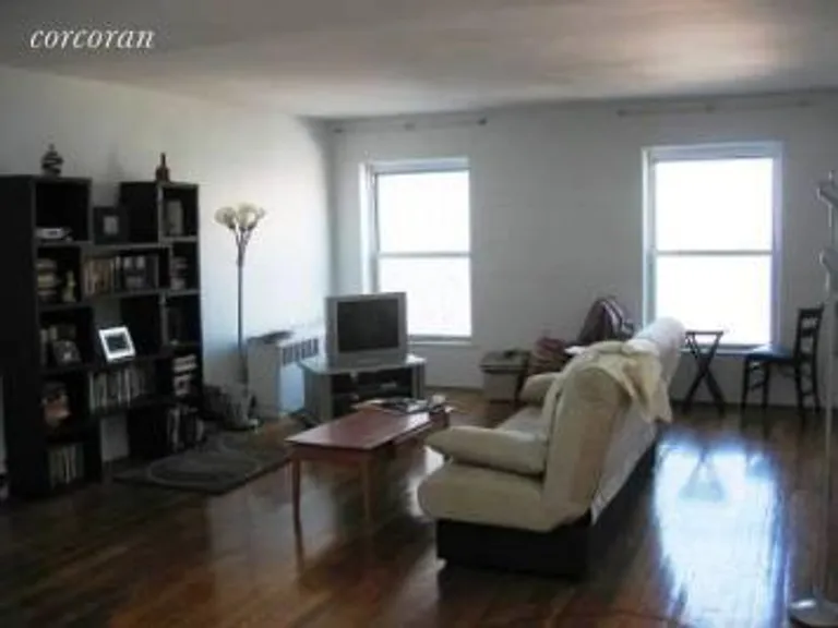 New York City Real Estate | View 144 Columbia Heights, 4R | room 2 | View 3