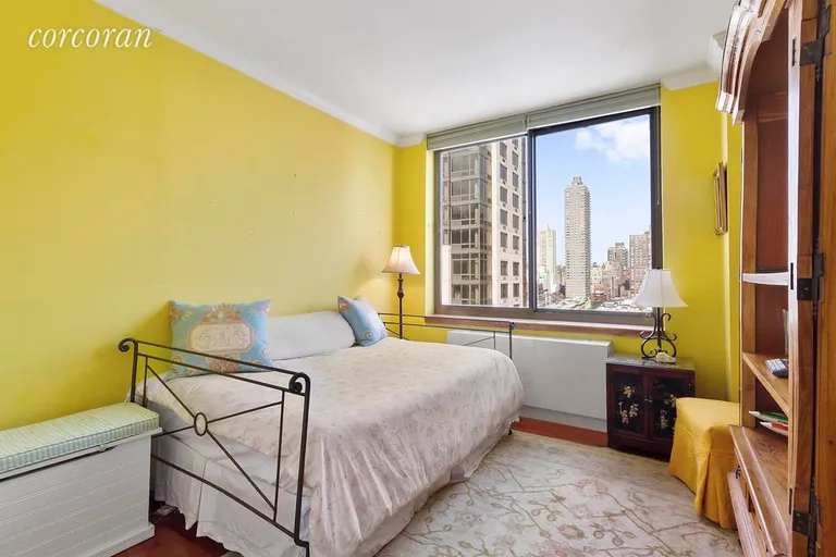 New York City Real Estate | View 400 East 90th Street, 17DE | 5 | View 5
