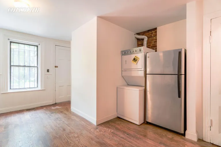 New York City Real Estate | View 348 Gates Avenue, 1 | room 2 | View 3