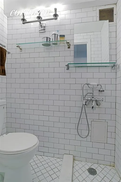 New York City Real Estate | View 115 Ashland Place, 7D | Bathroom | View 8