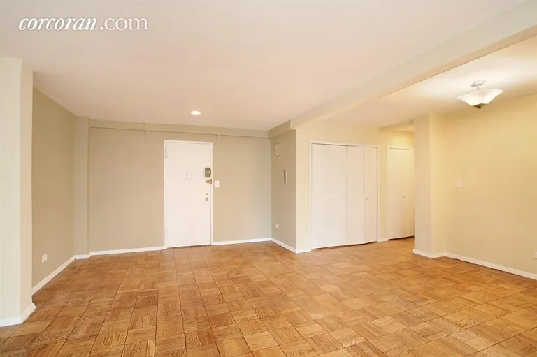 New York City Real Estate | View 241 East 76th Street, 5D | If vacant, foyer & DA (presently with built-ins) | View 6