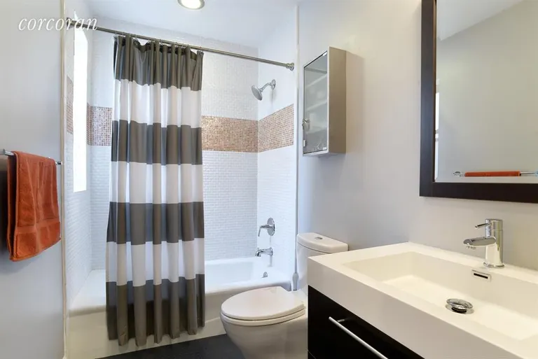 New York City Real Estate | View 452 15th Street, 4L | Bathroom | View 8
