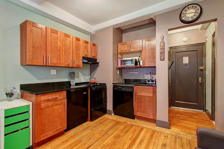 New York City Real Estate | View 11 Waverly Place, 2B | Kitchen | View 3